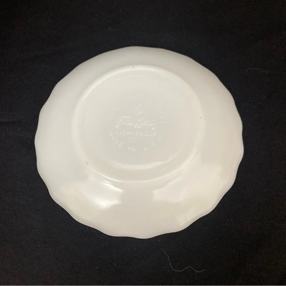2 Vintage Fire King Anchor Hocking Milk Glass Saucers‎ 4.5” D Scalloped Edge